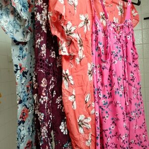 TORRID Floral Tops Collection 00-1
